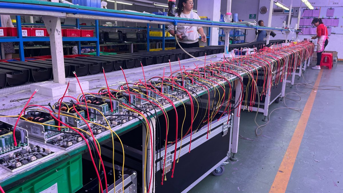 ProStageLight's tweet image. Thanks for old customer support😎🥳#ledmovingheadlight #ledstagelight #concertlighting #eventlighting #djlighting