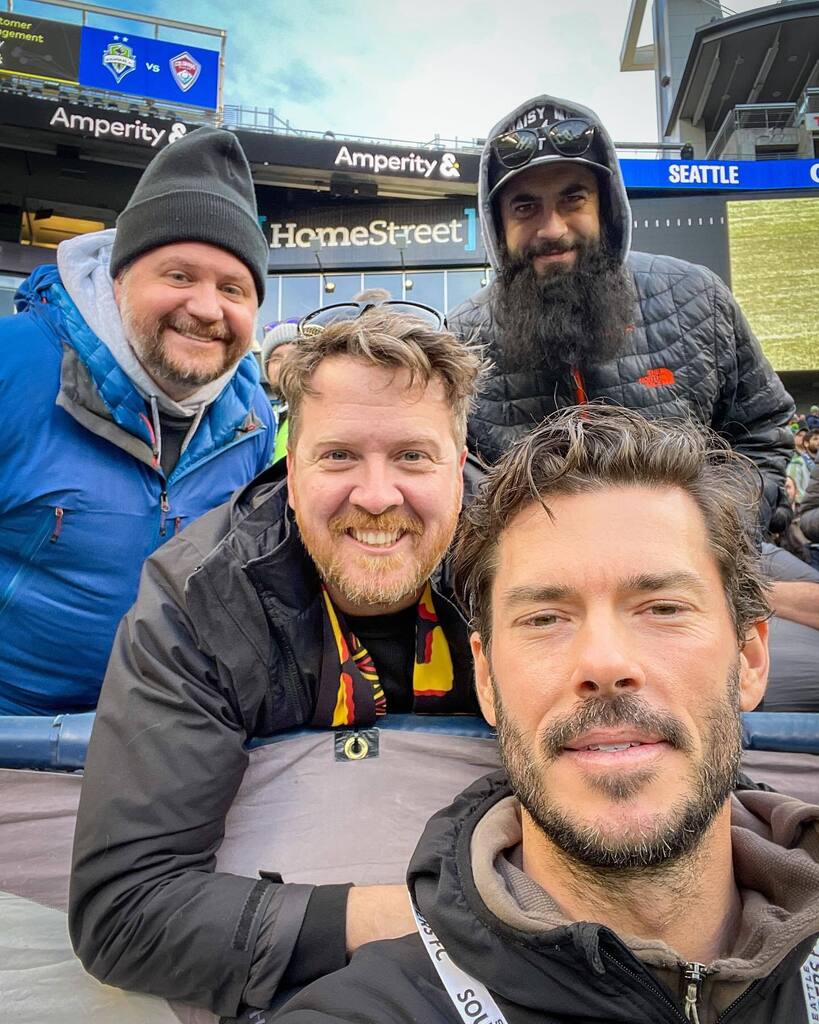 heygregr's tweet photo. Brad Evans haircut appreciation post. #handsome fellas https://t.co/RG6vWkO2Vh