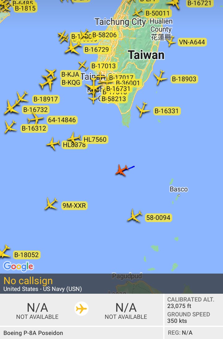 Oceanworldfree's tweet photo. 🇺🇲USAF 64-14846 #AE01C8
🇺🇲USAF 58-0094 #AE0360
🇺🇲USN #AE67DA
#Batanes
#SouthChinaSea
Boeing RC -135V
Boeing KC-135R Stratotankers
Boeing P-8A Poseidon https://t.co/JZk4m4dSTL