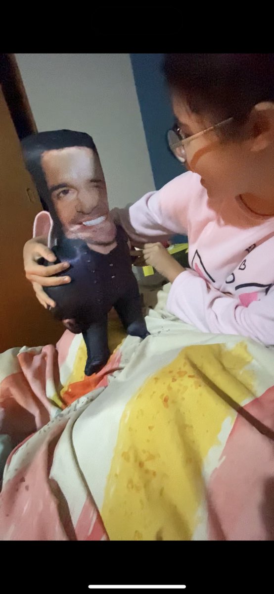 chiougalde's tweet photo. @CHAYANNEMUSIC Jajajajaja mi hija la mas fan https://t.co/oGOLLfQQMk