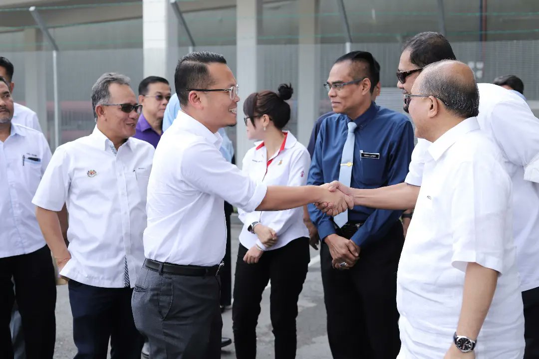 LangatSP's tweet photo. Majlis Perasmian Loji Rawatan Kumbahan Berpusat Langat dan Taman Eko Langat yang telah dirasmikan oleh Yang Berhormat Tuan Nik Nazmi bin Nik Ahmad, Menteri Sumber Asli, Alam Sekitar Dan Perubahan Iklim. https://t.co/7WNIcylvcU