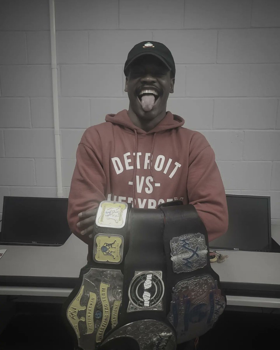 Jordan Holt tweet media