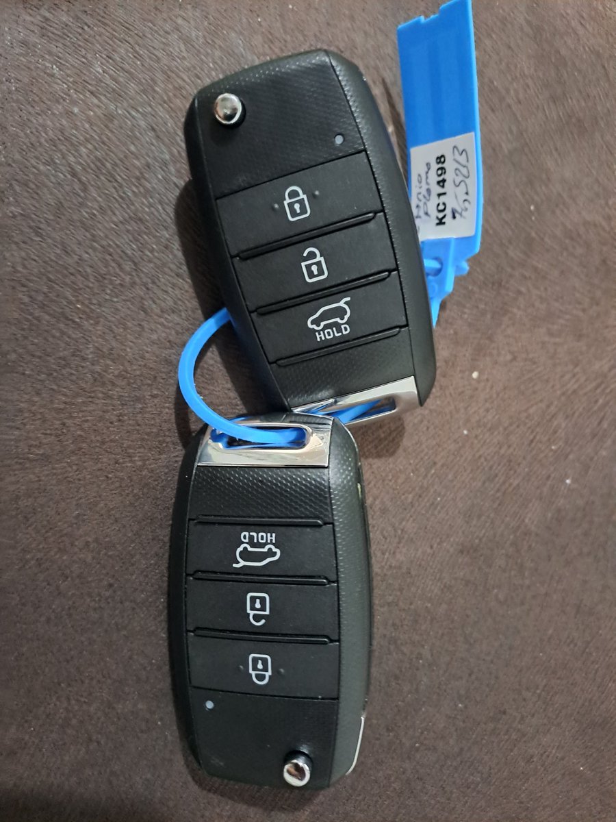 maurii_navas's tweet photo. @deysialfonso12 De que país eres?... porque @kia_ecuador es una vergüenza, ni un llavero por comprar un auto 🫤 https://t.co/LMrCc381AN