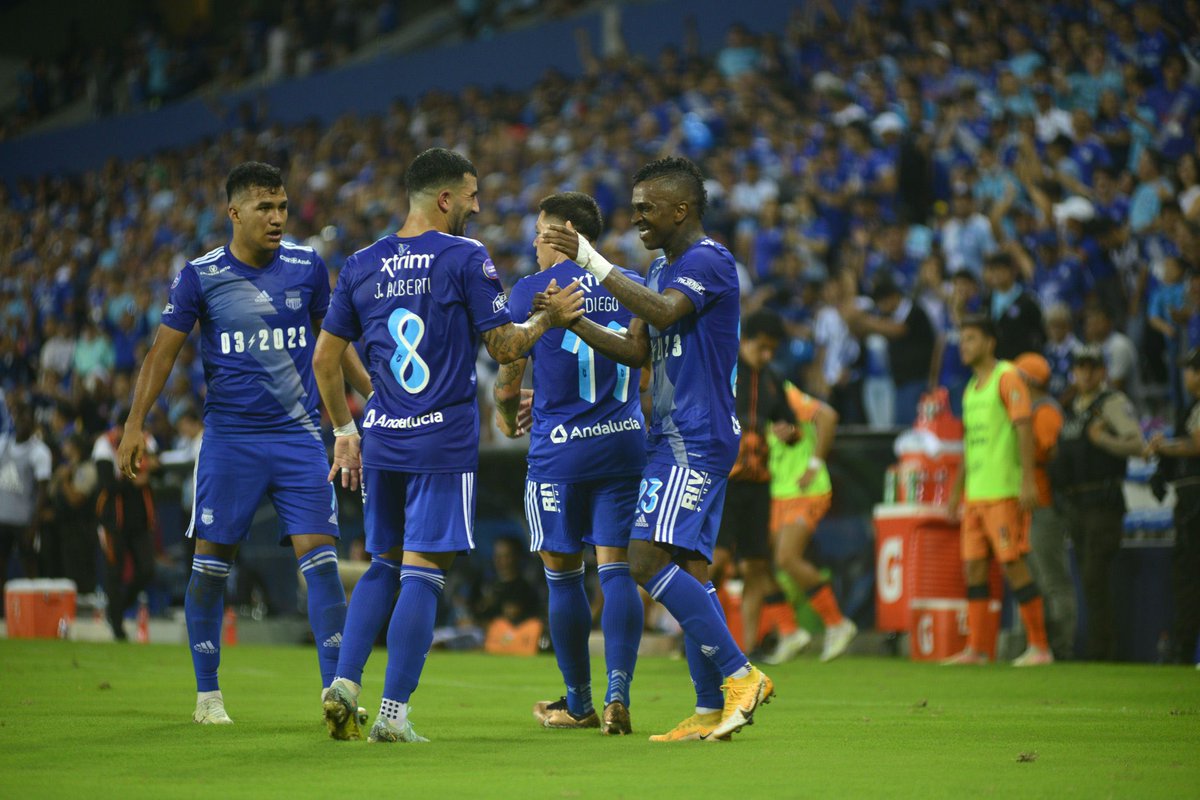#Emelec derrotó 2-0 a Libertad por la fecha 1 de la #LigaPro, Sosa y Bolaños fueron los autores de esta victoria.

Nos Apasiona el Fútbol 🔥⚽️

Síguenos en IG: @laredondatv.ec 
#yosoylaredondatv #laestamosrompiendo 
#noticiaredonda