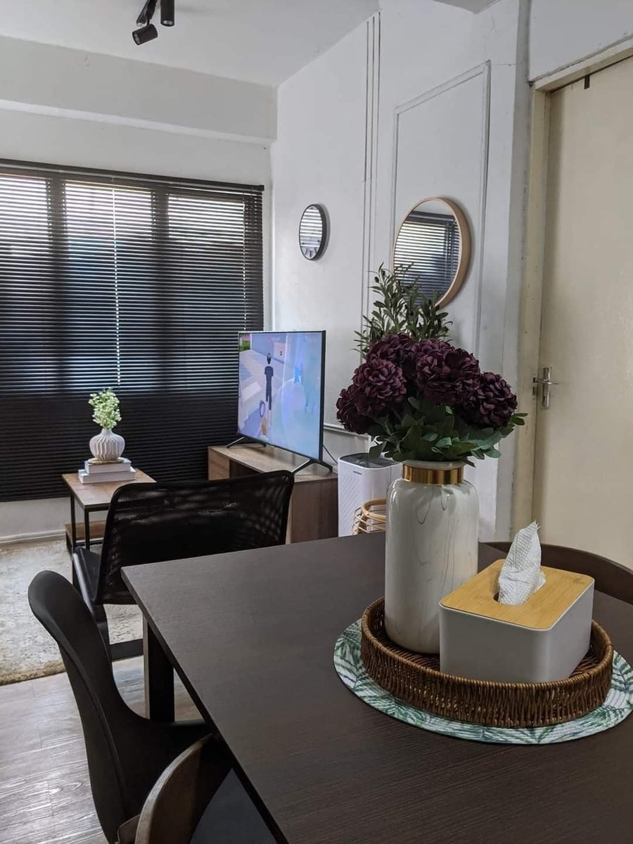 gilerdeco's tweet photo. Idea dekorasi raya rumah flat PPR🏠😊

Kredit: Juliana Hassan https://t.co/IDAXrkC9ZX