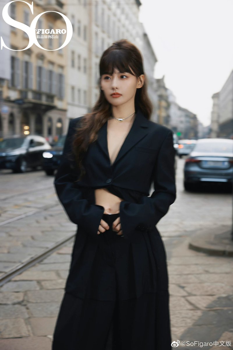 dramapotatoe's tweet photo. #ZhangJiani in Milan with SoFigaro 

More pics - https://t.co/rFMTwO9DuU https://t.co/bKUgDJvTfU