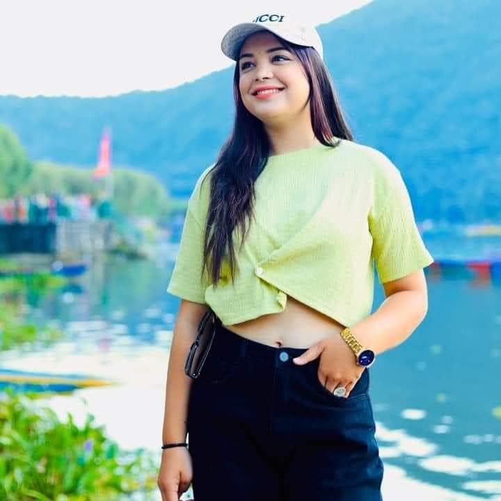 सत्यको जित नलेख्नुस बरु सहयोगको जित लेख्नुस! नेपालको संविधानमा १८बर्सभन्दा मुनिका नाबालिकासंग सहमतिमै गरेको संभोग लाई पनि ब.. मानेको छ। त्यसैले पल बलात्कारि हो उस्ले समिक्षाको त्याग (बयान फेरेको कारण)ले न्यायपायो। समिक्षाले पलशाहलाई  साच्चिकै चोखोमाया गर्छिन भन्ने स्पष्ट छ
क्रमश