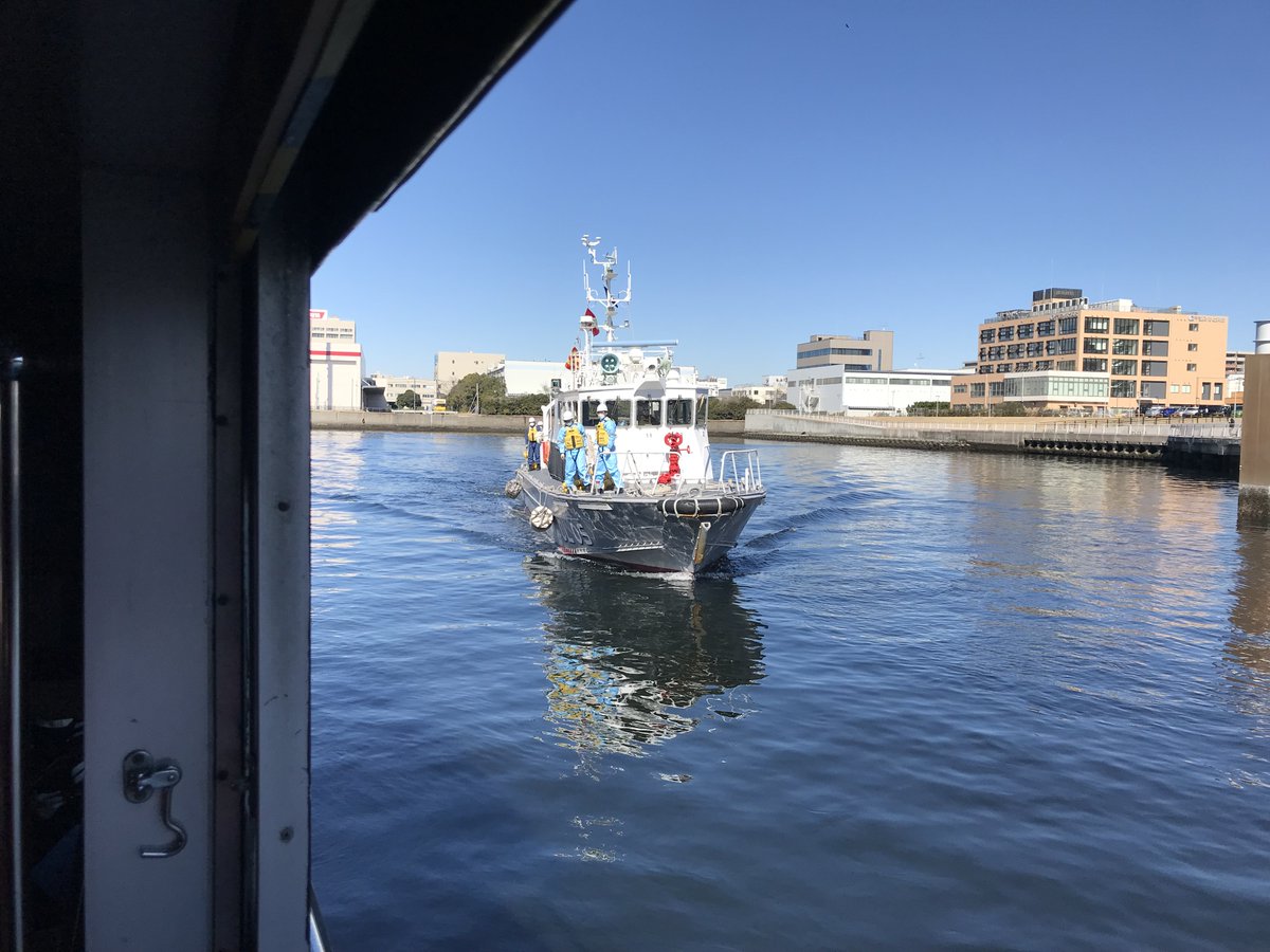 kokuigak's tweet photo. 千葉海上保安部、＃消防、警察, 日赤の旅客船事故対応合同訓練が2/22（水）行われた。国際医療福祉専門学校の ＃救急救命学科　も毎年参加。千葉港と成田空港に近い当校は陸、海、空との訓練に恵まれている。 https://t.co/ocNUBGfy6u