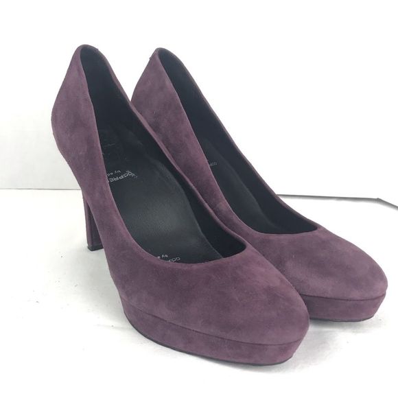 stacy_obrien's tweet photo. So good I had to share! Check out all the items I'm loving on @Poshmarkapp #poshmark #fashion #style #shopmycloset #rockport: https://t.co/YfmLaSYhmx https://t.co/w7WI8M5RAP