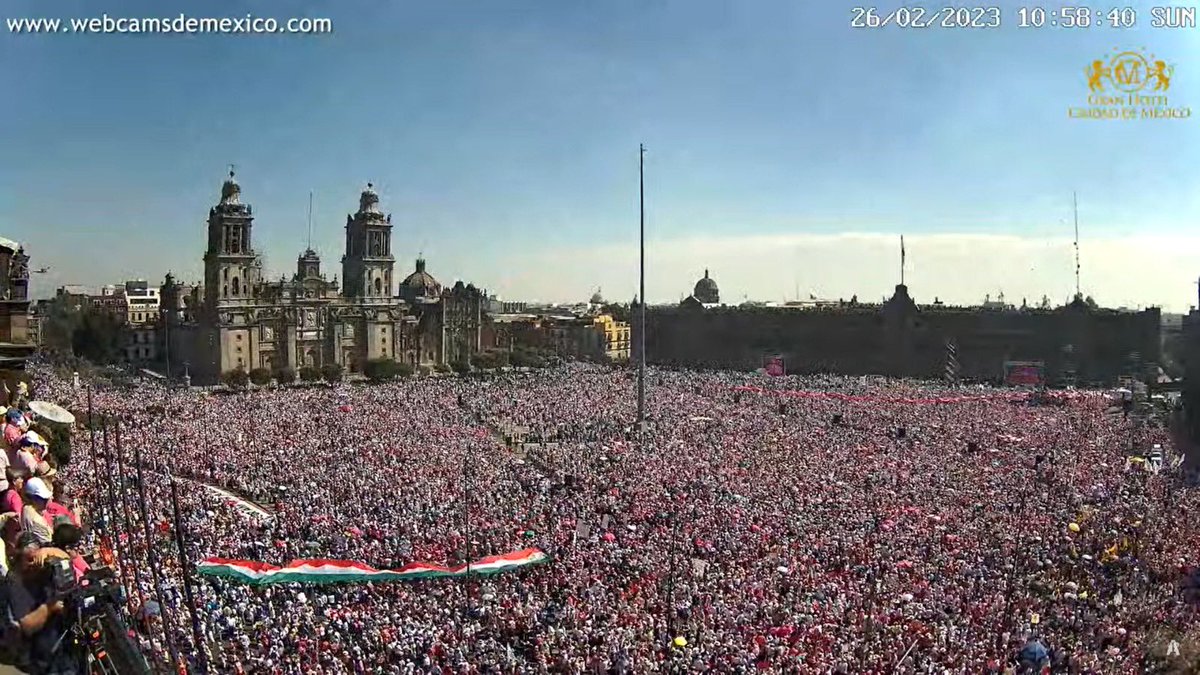 SandAldair's tweet image. Me llena de mucha de orgullo poder coincidir con personas y amigos que defiendan órganos de vital importancia en nuestro país y ser parte de una gran marcha!🇲🇽👏🏼

#INE #Zocalo #DMAS #ALHA