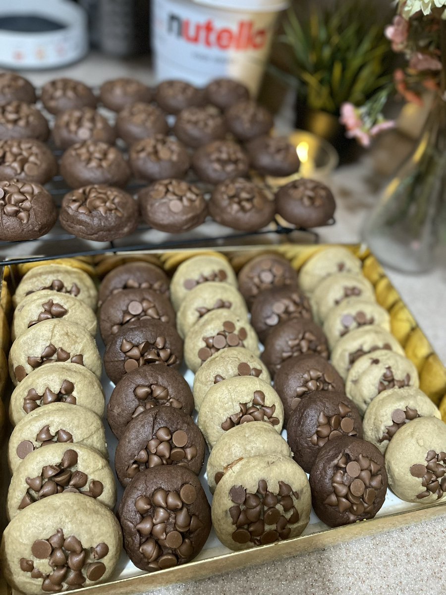 amiraa2108's tweet photo. تشرفوني على الاستقرام amira___sweet كوكيز وبراونيز وتشيز وكيكة الكوكيز  #حمله_تبليك_ياسر_الفيصل https://t.co/AWksG68HVL