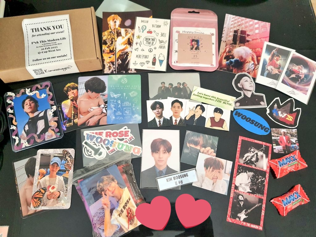 0697673D's tweet photo. Thank you din sa pa-freebies! Next time talaga mamimigay na ko haha love these generous b-roses 😘😘😘

@hartreax @ibrosepack @jaesungsrose_ @TheRoseMadeMeDo @therosewrld  and if ever man may hindi ako na-tag, tysm!

#HappySammyDay #HappyWoosungDay #SammyAt30 https://t.co/Og8KWL0zSD