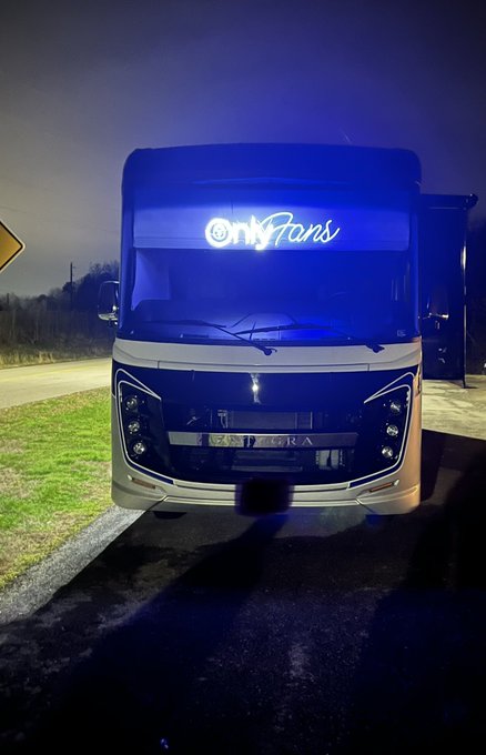 I put the sign up in the bus! What a workout https://t.co/lSwLPASKIv<a href="/tag/onlyfans"class="tags"><span>#onlyfans</span></a><a href="/tag/bibailey"class="tags"><span>#bibailey</span></a>