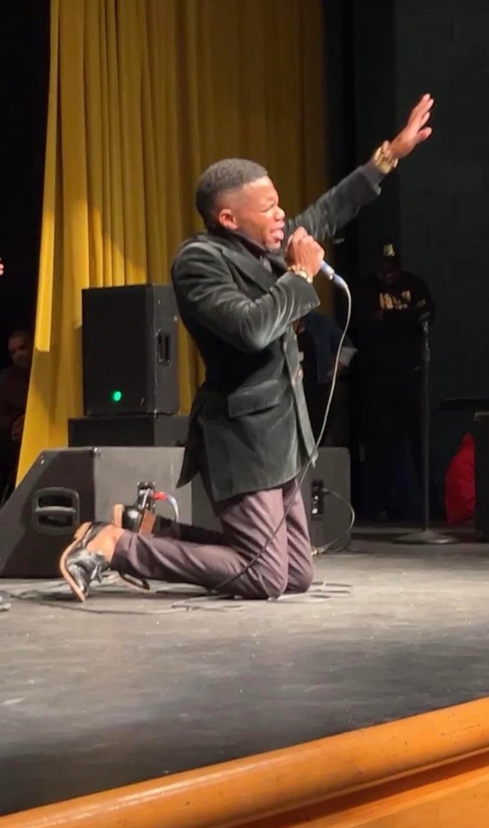 LaShelle715's tweet photo. Happy Sunday!!  

Book Stanley Roy Ladson Jr for your Next Sunday Morning Service, he would Love to come fellowship with your Church. Contact our Team Today!! #IStillGotJoy #PrayerWillChangeThings #ThankYou #RoyandRevelation #SundayMorning #GospelArtist #Church https://t.co/wWYC05bEZZ