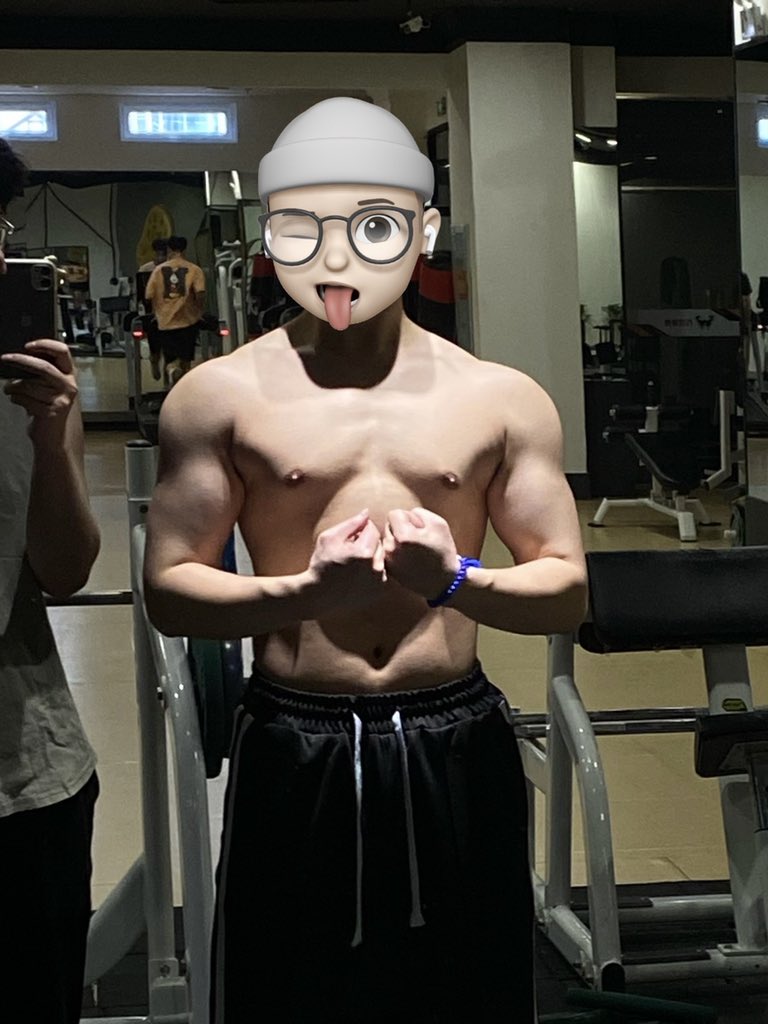 肉弹 DD tweet media