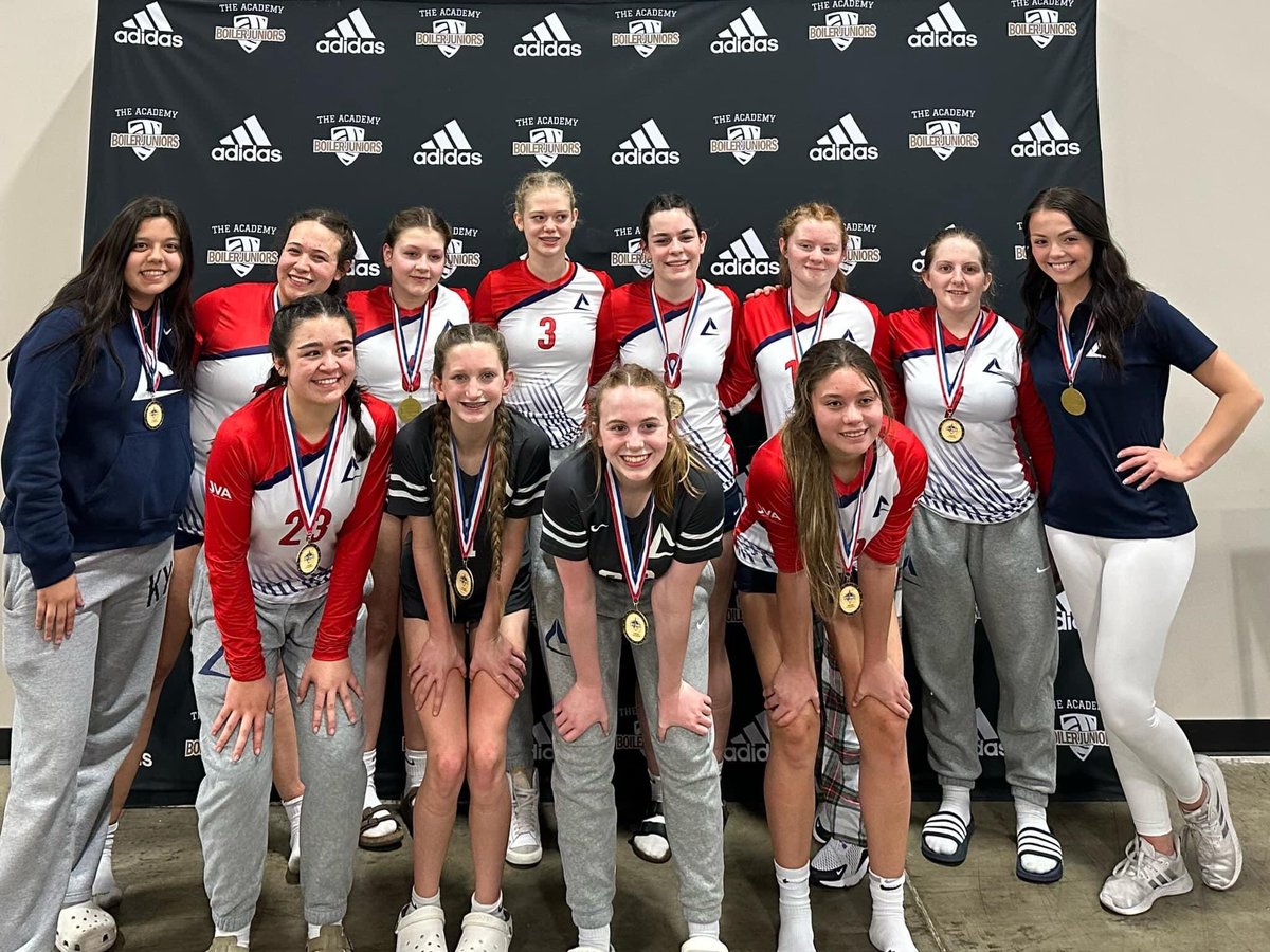 AlphaPerformVB's tweet image. Congrats to A.42 for winning Bronze at Academy Battle on the Wabash! #jvasponsorclub #alphaperformancevb #thepack