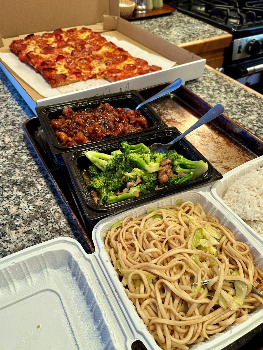 My book club is currently reading, “How to Sell a Haunted House,” by <a href="/grady_hendrix/">Grady Hendrix</a>. 

If you know, you know.

#pizzachinese