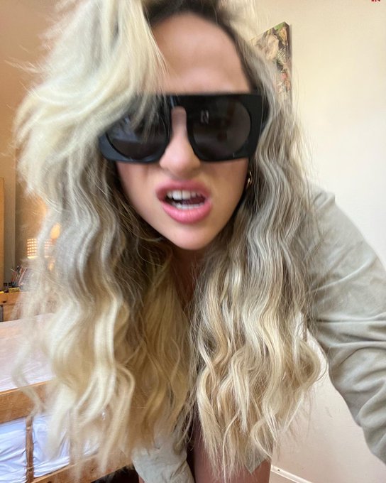 🖤🤎 https://t.co/smftTzG8mv