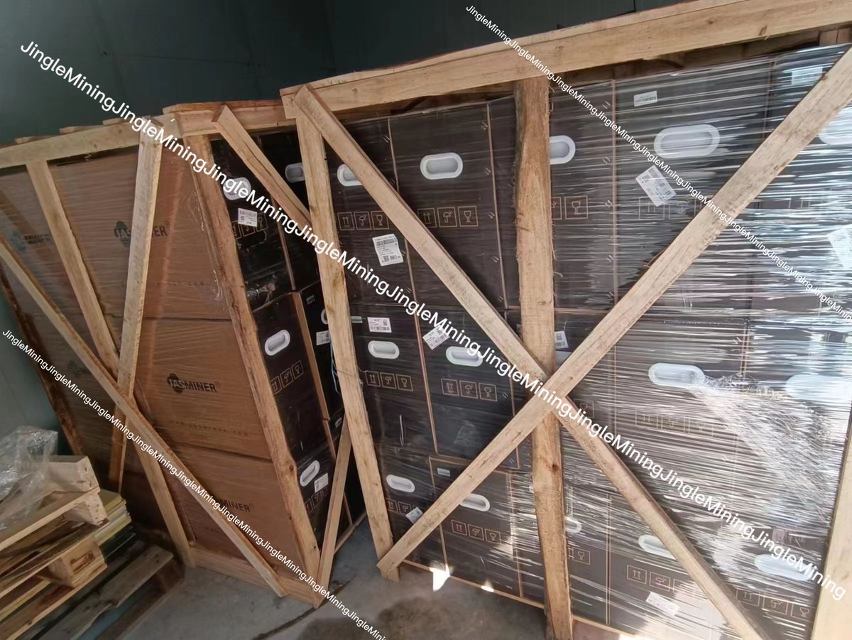 JingleMining's tweet photo. 🎯【Warehouse】

Check it out! Pictures of our warehouse!
Stay with JingleMining, you will not regret!

#JingleMining #Crypto #Web3 #DeFi #BTC #ETH #BNB #Sharks #Zetterlund #RHOP #Lakers #JakePaul #Fauci #Bron #okwx #SallyField #Holtz #Meier #Rutgers #Vando #Morty #Mika #Jasminer https://t.co/BS2z3YFWn3