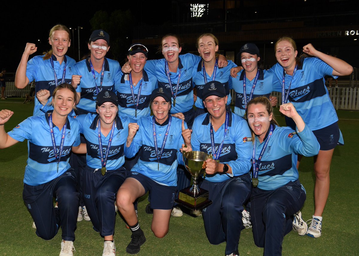 1st Grade Women🏆💙
2022/23 T20 champions!