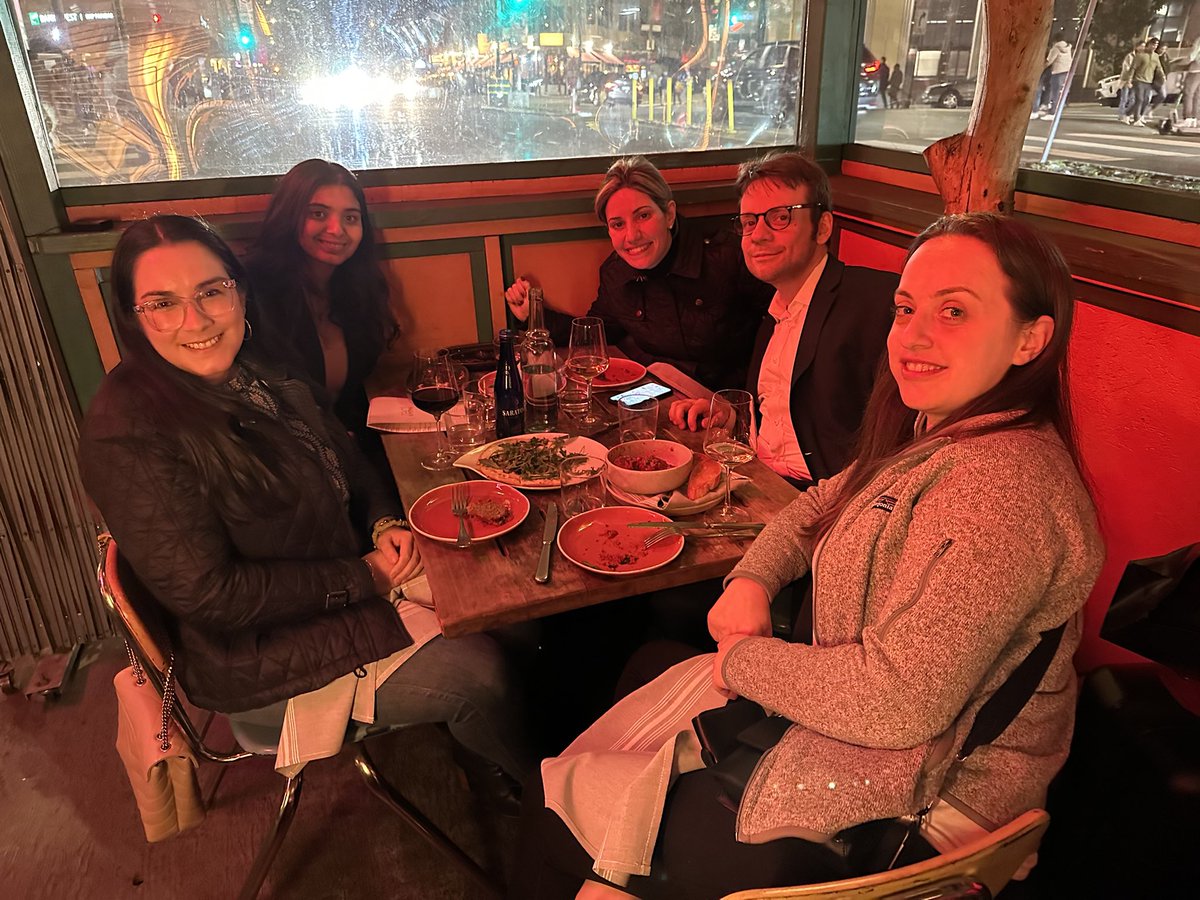 AmandaNizamMD's tweet photo. No @ASCO conference is complete w/o an outstanding showing from #TeamPal! Incredibly impressed by all of the presentations from undergraduates at #GU23! The future of oncology is bright! 🙏🏼 to the many amazing mentors in our field! Special 🙏🏼 to @arafflemd for 4 takes of 📸 #1 😂 https://t.co/52WqVvCoXe