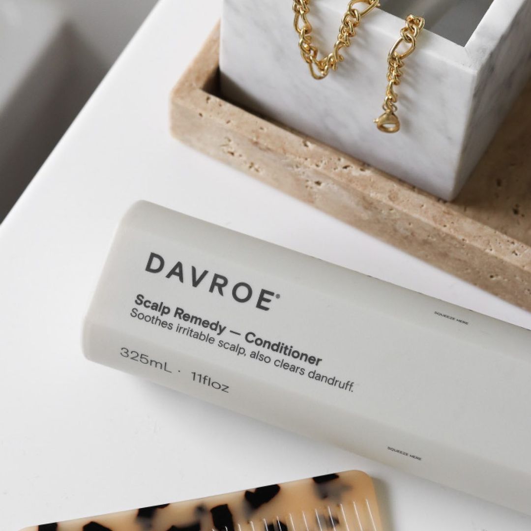 Are you tired of dealing with an itchy and irritable scalp? Look no further than the Davroe Remedy Range! 🌿 💕 #DavroeRemedyRange #HealthyScalpHappyHair 🌞 #natural #vegan #crueltyfree #australianmade