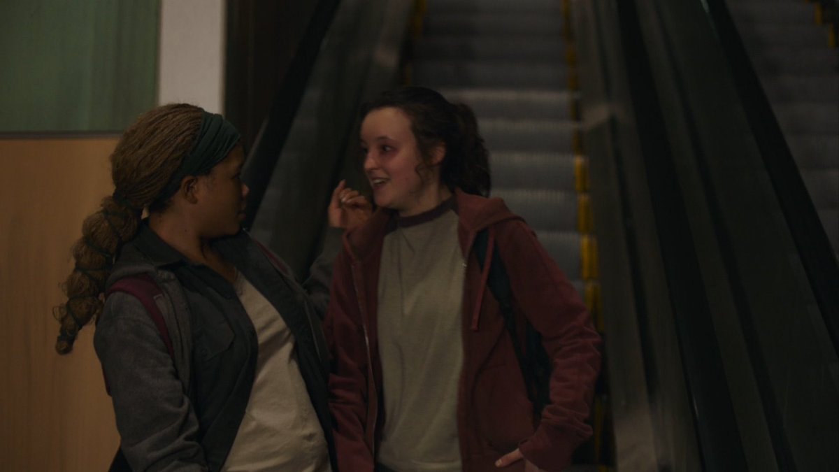 MRST3ACH's tweet photo. i think bella ramsey should win every award for their portrayal of ellie simply for nailing the lesbian pining like it’s crazy how well he got it down #TheLastOfUs https://t.co/rr48M2fh9H