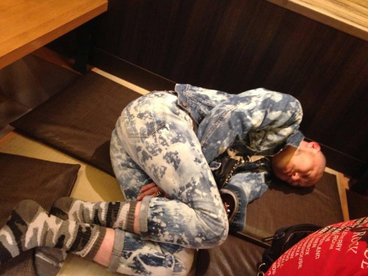 ANTiFAD_Koei's tweet photo. 3月はANTiFAD とTHE MACH Ⅳでライブに出演いたします♬どちらもよろしく哀愁でございます！！

#themachⅣ #antifad #oi #punk #ramones #ramonepunk #mami&amp;themachⅢ #fifi&amp;themachⅢ https://t.co/rlDzoM2oqP