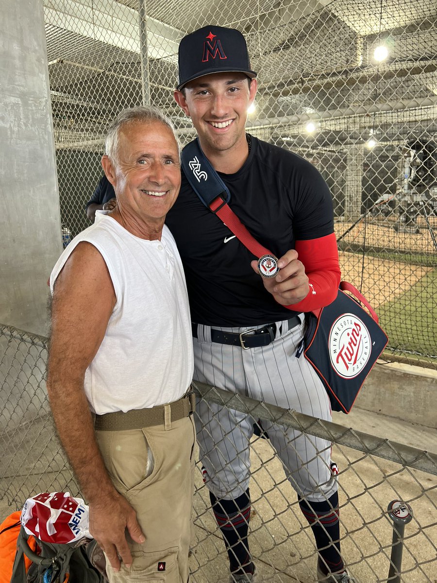 Steve Curtis (@veteransoxfan) on Twitter photo Thank you for the opportunity to present you with our Bob Feller Act of Valor Award Foundation coin. As a retired U.S. Army, Command Sergeant Major and combat Veteran, it was a privilege to meet you. You are a great inspiration to all! <a href="/ActofValorAward/">Bob Feller Act of Valor Award Foundation</a> Thank you for the opportunity to present you with our Bob Feller Act of Valor Award Foundation coin. As a retired U.S. Army, Command Sergeant Major and combat Veteran, it was a privilege to meet you. You are a great inspiration to all! <a href="/ActofValorAward/">Bob Feller Act of Valor Award Foundation</a>