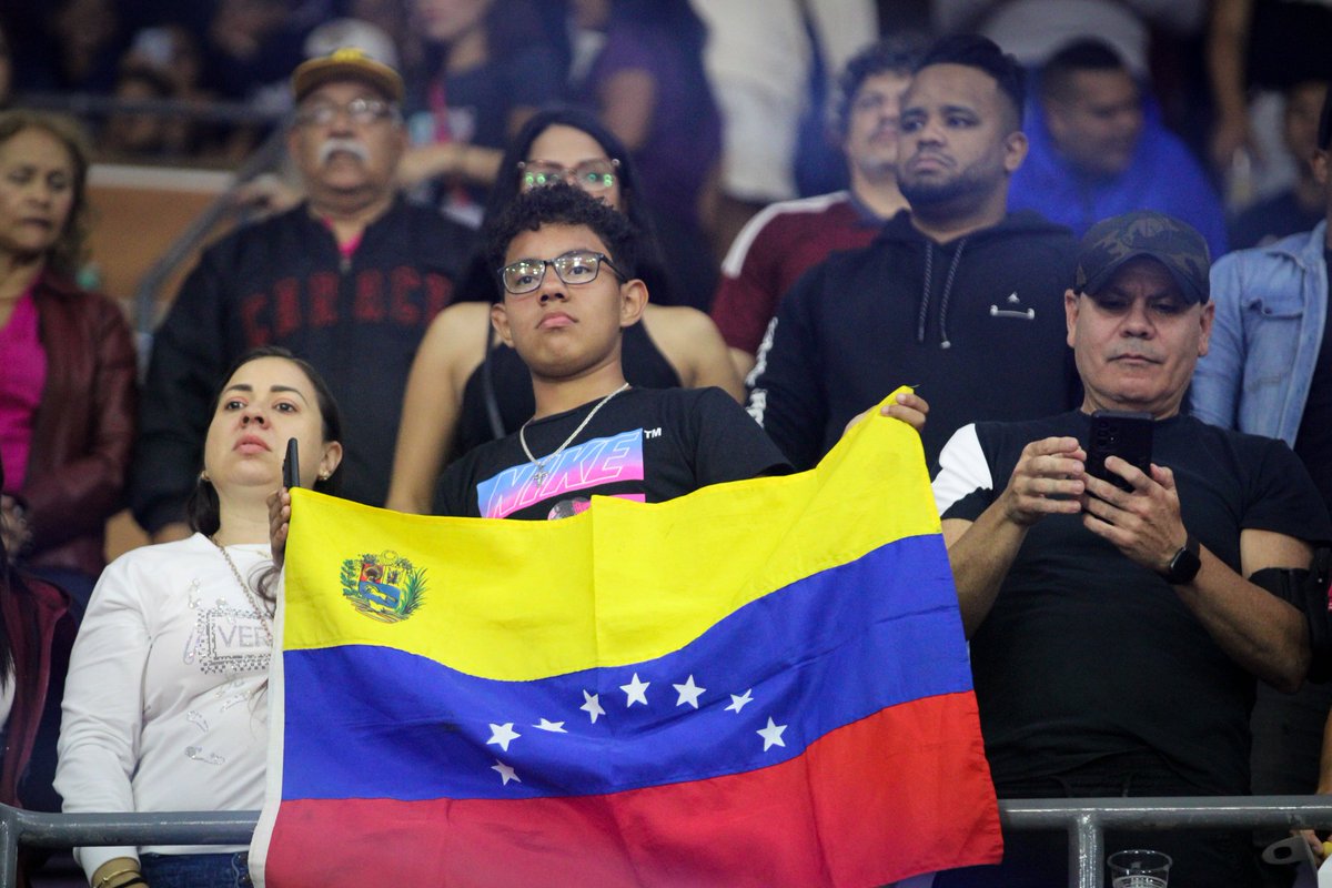 ¡Venezuela clasificó al Mundial de Baloncesto 2023! Mis felicitaciones a nuestra selección por el gran trabajo que hicieron en estas eliminatorias. El pueblo agradece, reconoce su dedicación y el amor con el que representan el tricolor nacional. ¡Estamos con ustedes muchachos!