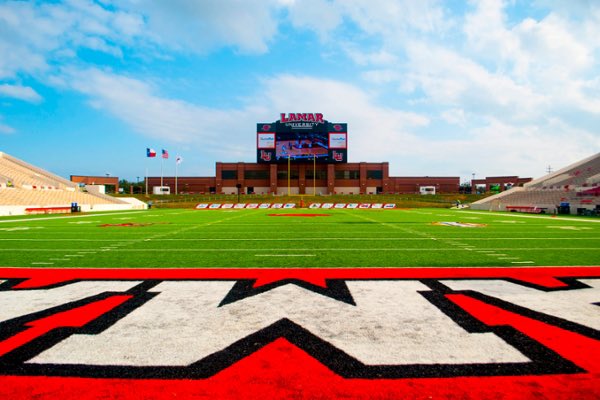 #AGTG after a great conversation with <a href="/CoachGipson11/">Coach Gipson</a> I’m blessed to say I have received my first Division 1 offer to Lamar University! <a href="/CoachRossomando/">Peter Rossomando</a> <a href="/Coach_ZBass/">Zach Bass</a> @TheHoustonHero <a href="/coachbirdd/">CoachBirdAcademy/TeflonSportsManagement</a>