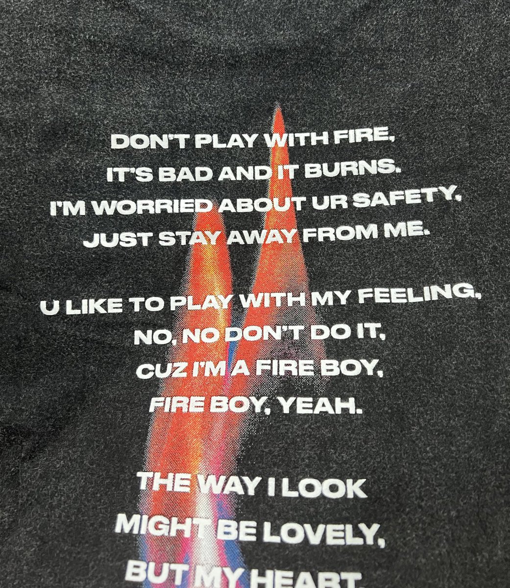 kimwmy_'s tweet photo. ได้เสื้อแล้วคับ เสื้อสวยมากกกก 🥺💖
#FIREBOYCollection https://t.co/7ZJa4CWSlY