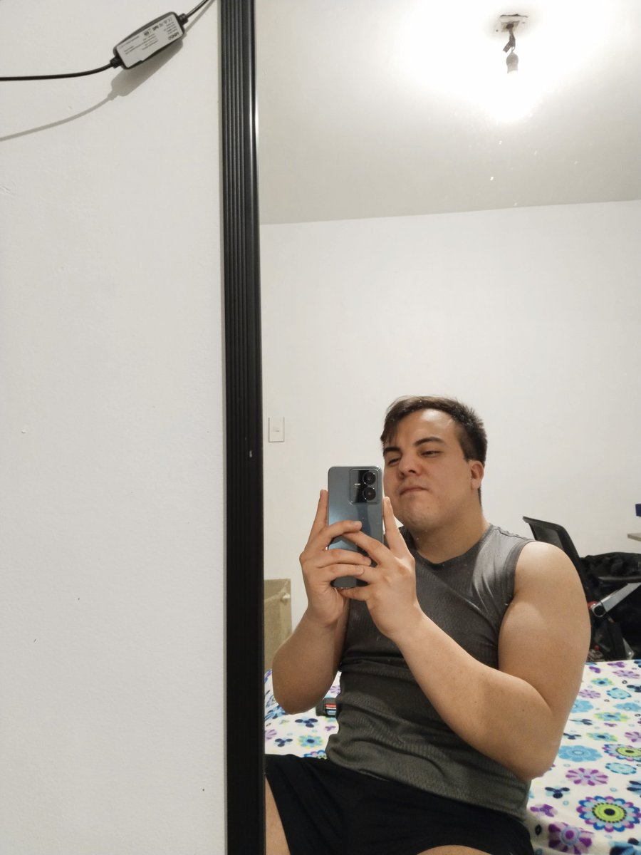 adriaan_cs3's tweet image. I gave a second chance to cupid. #FeelStupid #FIFTYFIFTY #cupid