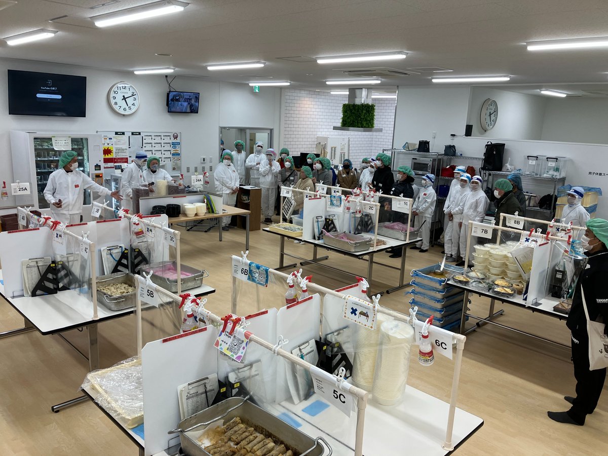 delimo_'s tweet image. コロナ禍で出来なかった社内イベント（ラフ会）を社内委員会（プラチナ委員会）で実施してくれました！
食事も従業員の皆さんで用意してくれました♬

とても盛大なイベントでした！