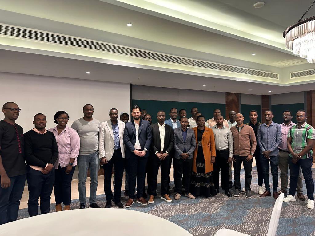 Ortho_Rwanda's tweet photo. ROA had an insightful presentation with Core Medical company  from UAE @FourPointskgl . Advances in arthroscopy were shared. Looking forward to a valuable collaboration. https://t.co/ExtispCrMw