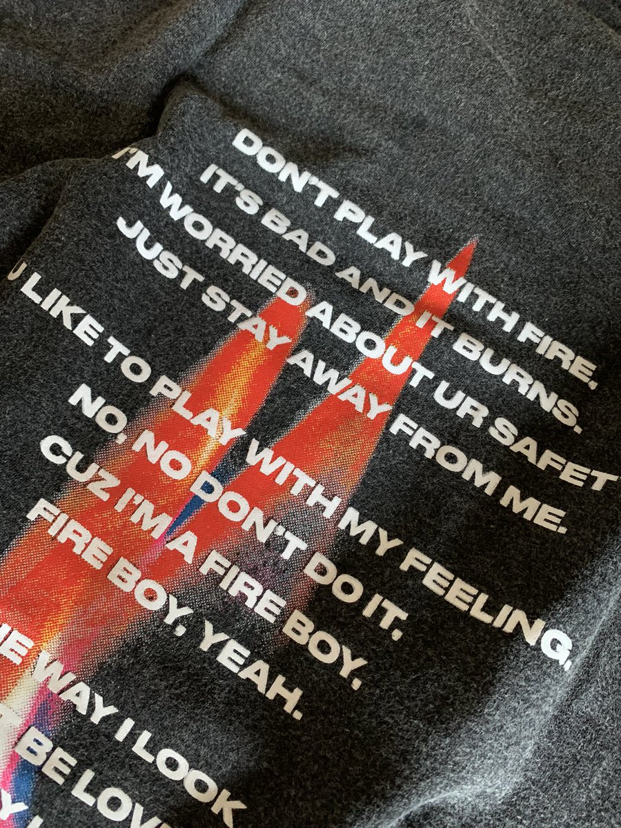 xnnjh__'s tweet photo. เสื้อมาแล้วคับบ สวยสุดๆ เหลือพัดอีก1 ❤️🔥❤️🔥
#PPEntGoods
#FIREBOYCollection https://t.co/jyV6cgNUVn