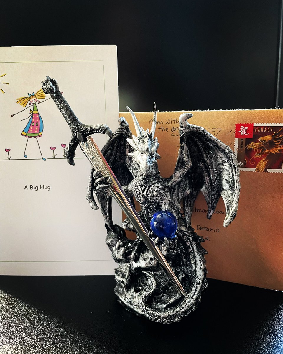 When one of your most precious friends sends you a mail hug JUST so you can activate your desk dragon that your special person gifted you 💕

Friendship. 

#preciouspeople #specialfriend #mailhug #deskdragon #letteropener #simplepleasures #friendship