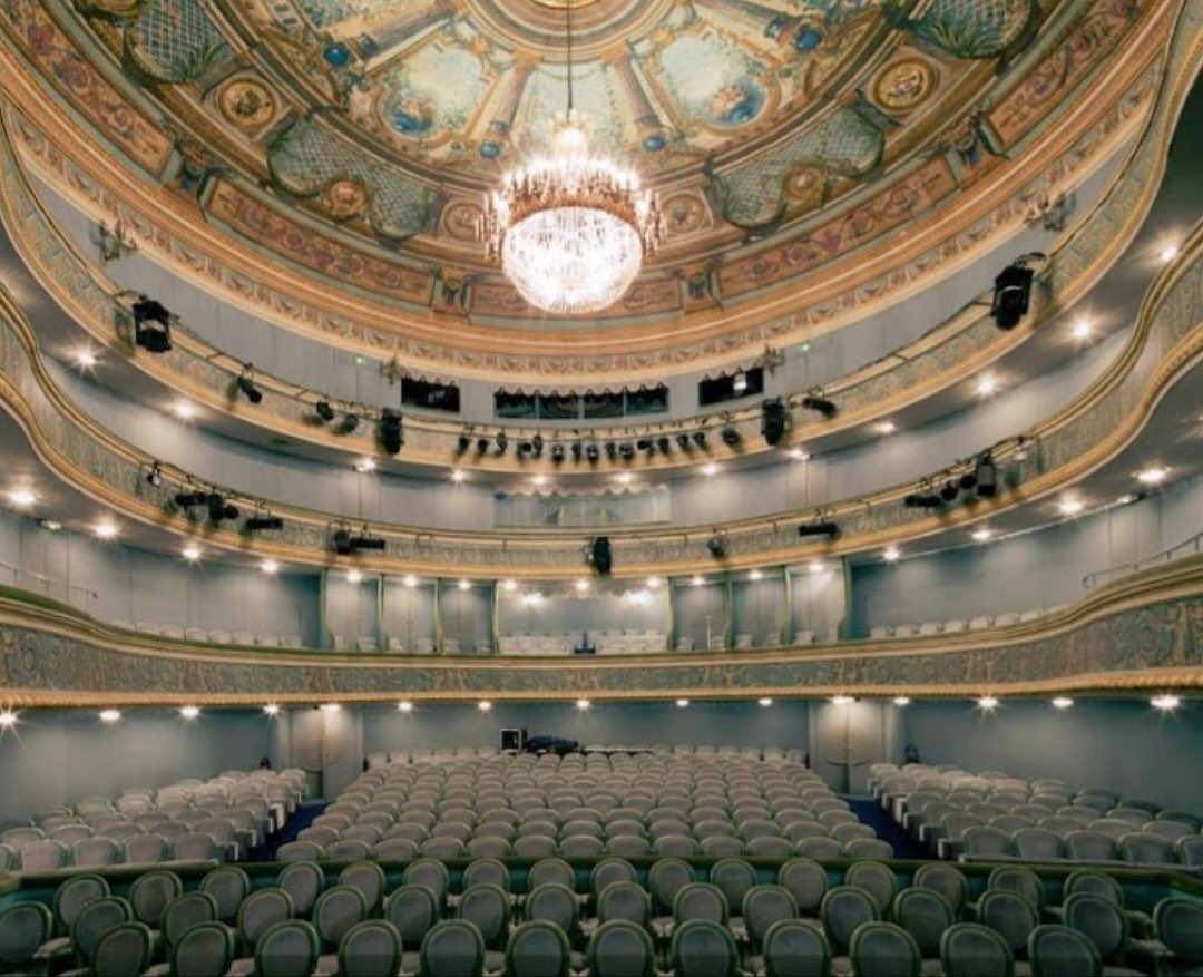 Taehyungimpact's tweet photo. Those chairs…kim taehyung was at Théâtre Montansier…whatever he was filming or his projects there…it’ll be HUGE! https://t.co/1ORn9qdSaE