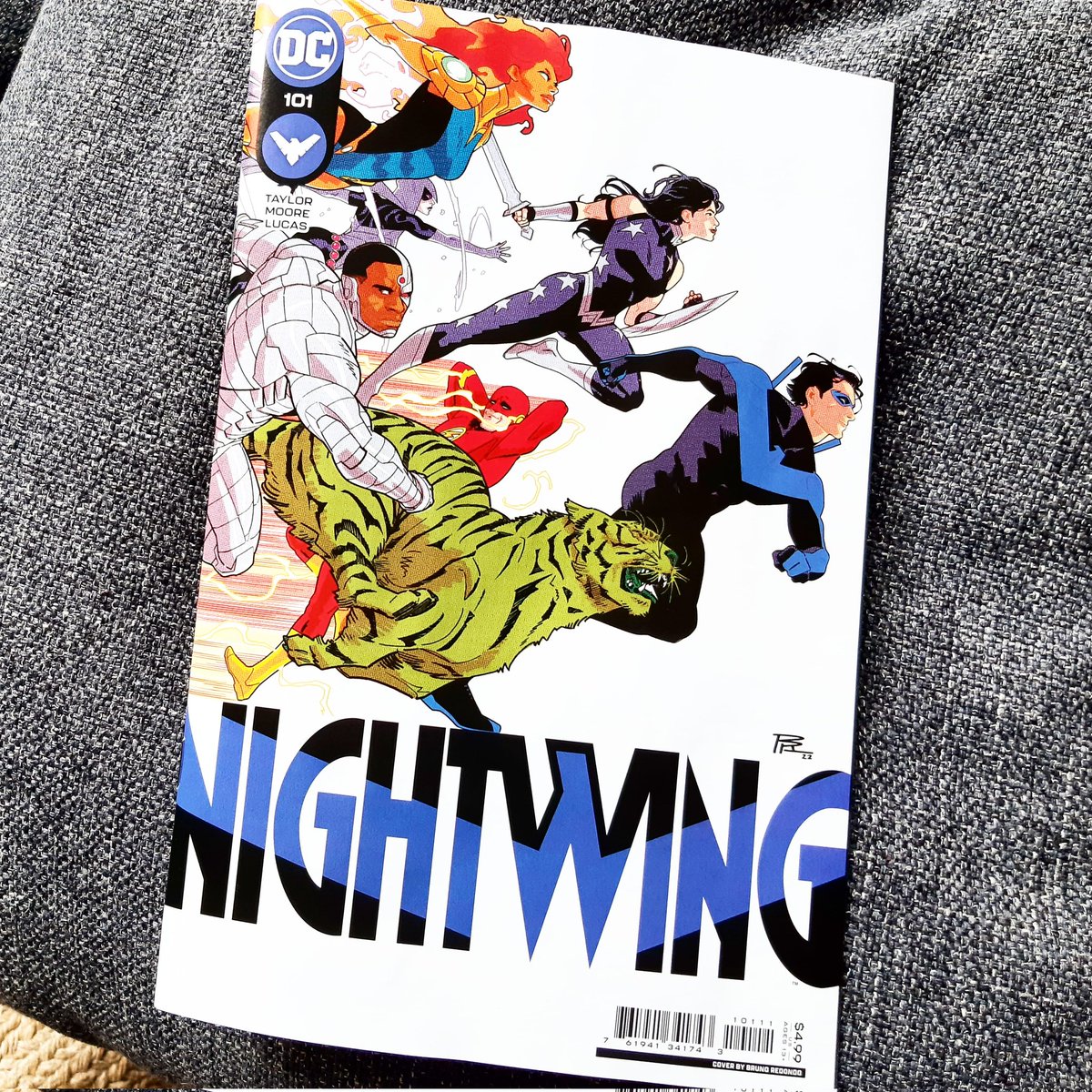 EmjayMj2's tweet photo. My forever favourites. 🤩😊 #Titans #Nightwing #DCComics #DC #BrunoRedondo #TomTaylor #Starfire #DonnaTroy #BeastBoy #Cyborg #Flash #Raven #TeenTitans #TNTT #TheNewTeenTitans #WonderGirl ❤ https://t.co/90Aid7VNs7