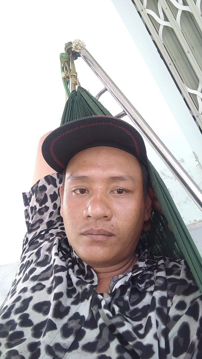 Hoaduong3490's tweet photo. Trưa bn https://t.co/rWWVswpyiK