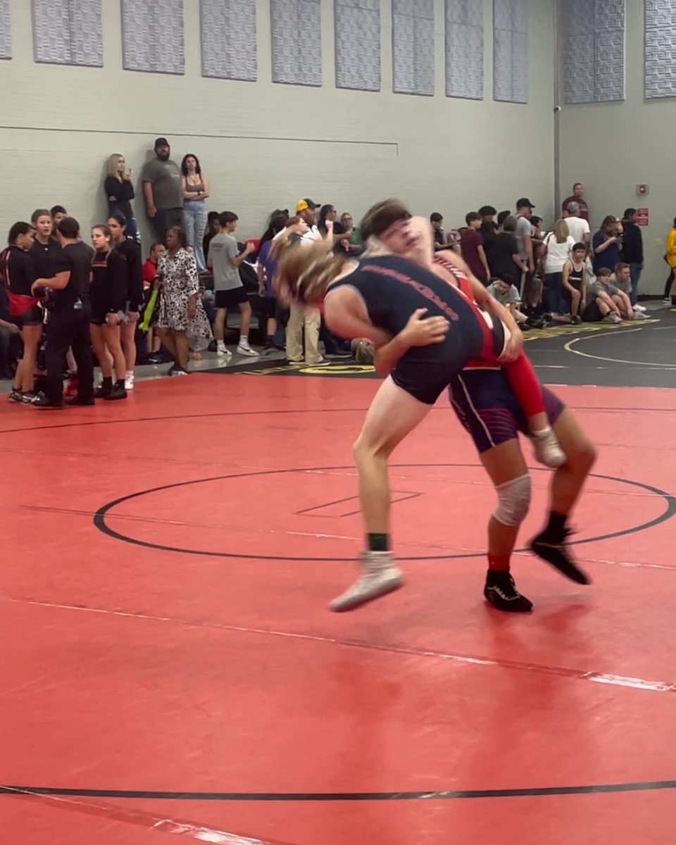 BraydenCrouch51's tweet photo. This was definitely my best regular season yet.I ended the season with a record of 34-10.I had a huge upset at the end and it put me out of the state tournament but I’m willing to give 110 percent this summer to have the perfect senior year. It’s time to get ready for 1 last year https://t.co/B4yzQExqxk