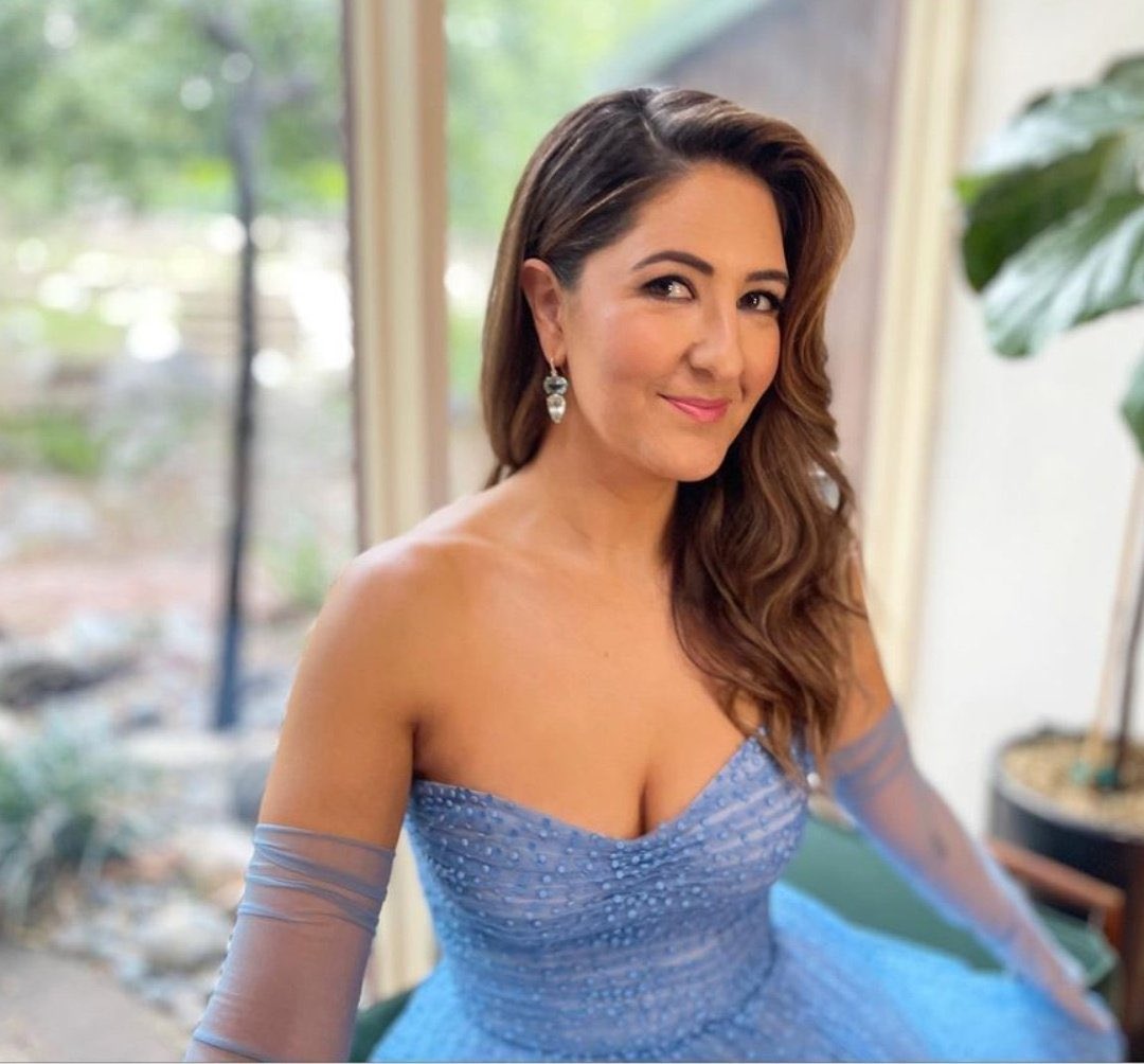 cinderella who???!!!?! 💙💙💙