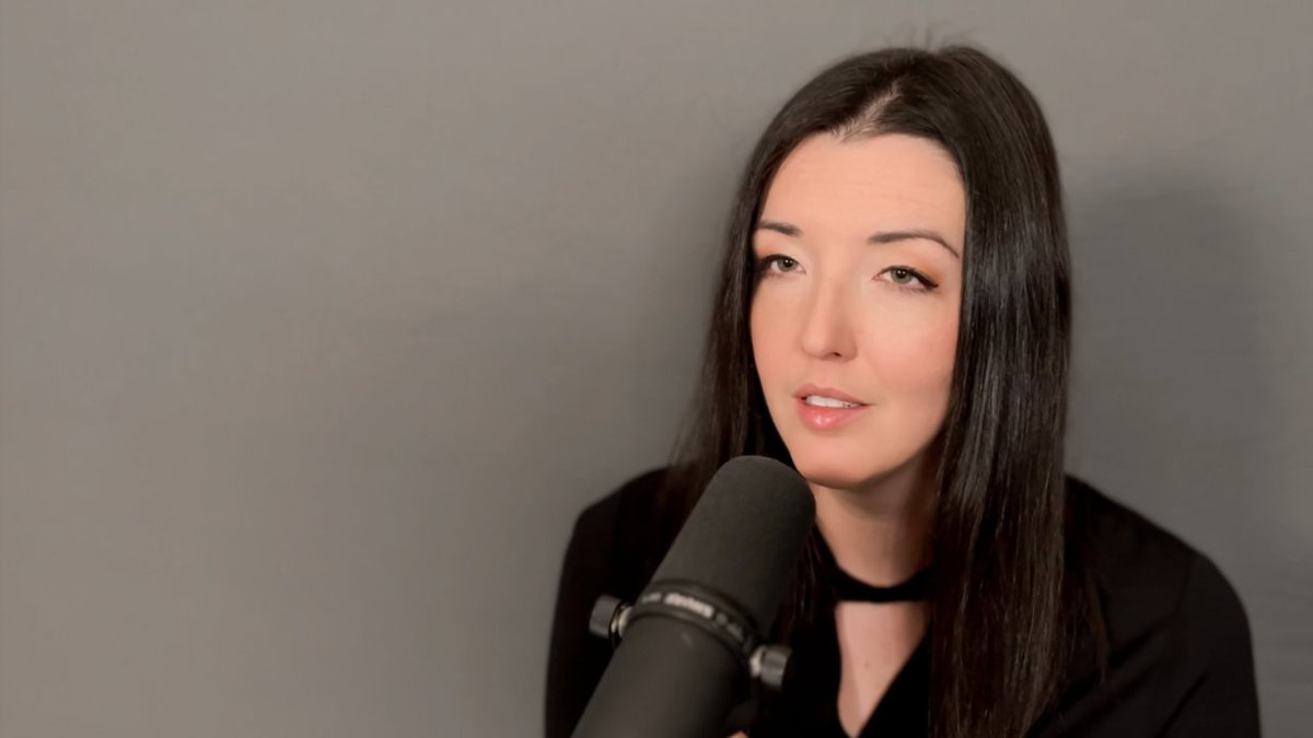 Had a request for this tune so it became this week's video! My cover of Gravity by Sara Bareilles is up now. 💜

Watch now: youtu.be/Yx02rV6DPNg

Please consider hitting that subscribe button if you like what you hear! ✨