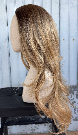 Wigs Ombre Wig with warm auburn brown Roots to Blonde Curly Personalized Handmade wigs.

Very quick install. And easy to use. Perfect used as hair extensions for short hair! Add a hair band or a comb over into a half do like in the images. (Hairbands

thediamondmansion.com/product/wigs-o…