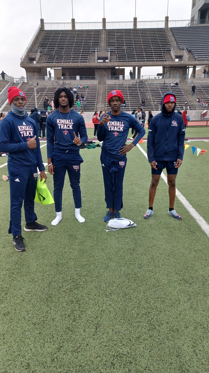 Congratulations to the Kimball Boys Track Team! The varsity boys won both the 4X100 and 4X200 relays. The JV boys finished 3rd in both Relays. We had a host of individual success.We are on our to State!!!! 
KNIGHTS UP!!!
