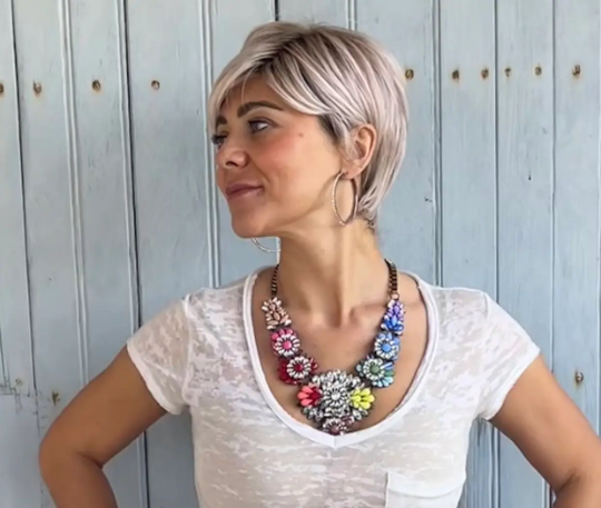 Short white blonde rooted Wig with fun pastel pink tones Heat Resistant, rooted wig, Lace Natural Hair blonde wigs, pixie cut wig This beautiful and light synthetic wig features a soft lace front and monofilament part for ultimate comfort while giving

thediamondmansion.com/product/short-…