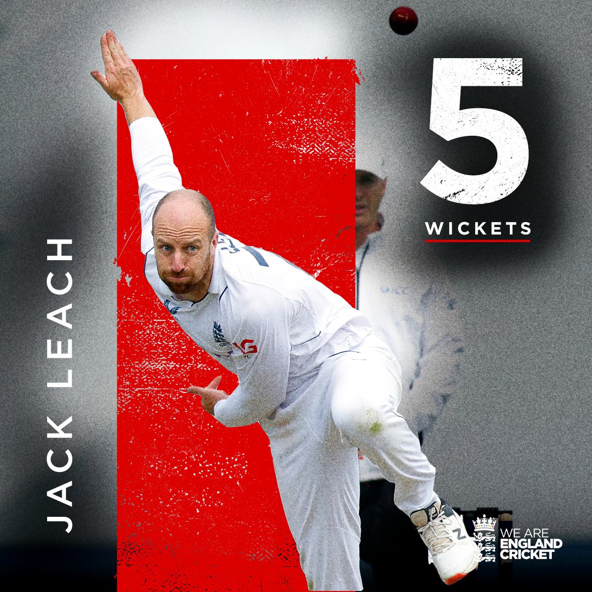 englandcricket's tweet photo. Yesss @jackleach1991! 🖐

Scorecard: https://t.co/eYHeJQXWY7

🇳🇿 #NZvENG 🏴󠁧󠁢󠁥󠁮󠁧󠁿 https://t.co/s6KohSNGeJ