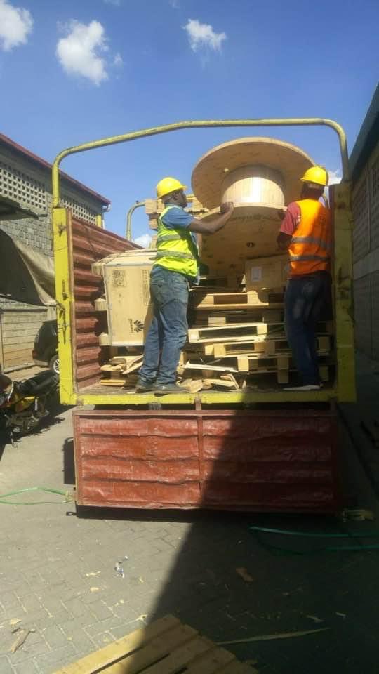 CCiiru's tweet photo. Of all the things we do , what brings me greatest &amp; deepest joy ,is being able to provide dignity to children &amp;teachers in schools around Kenya . This is made possible by the generous donation of used pallets by organisations + individuals &amp; then the purchase of the final desks . https://t.co/Oaierhe9hr