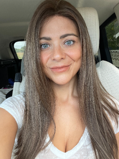 Wig 100% remy human hair, medium brown 20”, lace top, jewish wig, (colour #6/12) 130 density, brunette wig with blonde highlights Personalized Handmade wigs

Beautiful 100% remy jewish human hair
- Lace top with a silk inlay (this

thediamondmansion.com/product/wig-10…