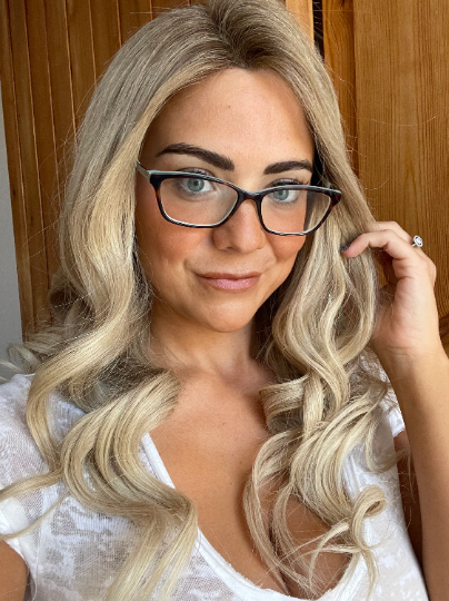 100% Human Hair Wig, Kosher Wig, Sheitel, 18 Inch long Mixed blonde Wig This beautiful blonde is called Kourtney

Personalized Handmade wigs.
youtube.com/channel/UC_t6R…
Follow

thediamondmansion.com/product/100-hu…